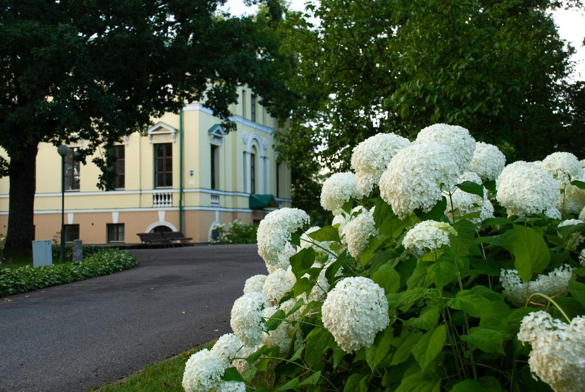 Отель Nauksenu Muiza Naukseni Экстерьер фото